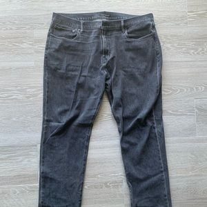 Lucky Brand 223 straight men’s Jean